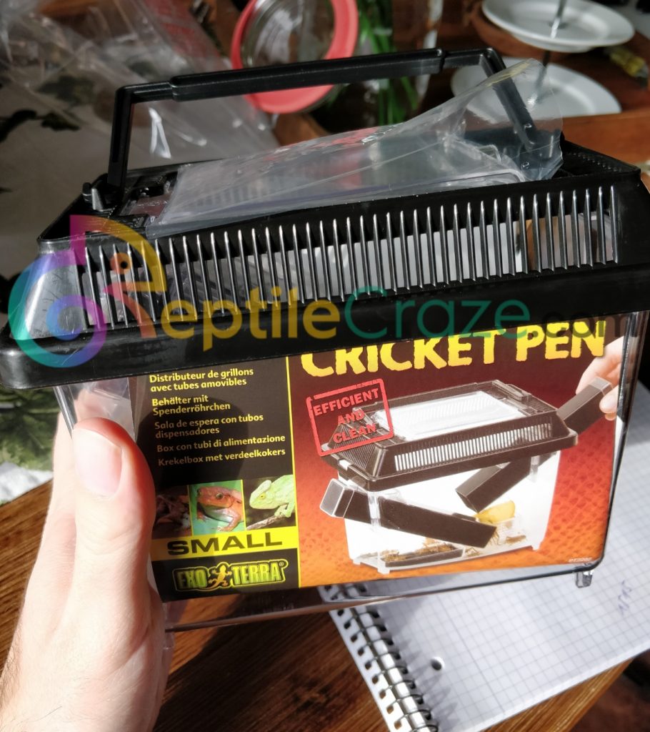 Large Cricket Keeper Pen Exo Terra With 4 Chutes And Fiid And Water Dish